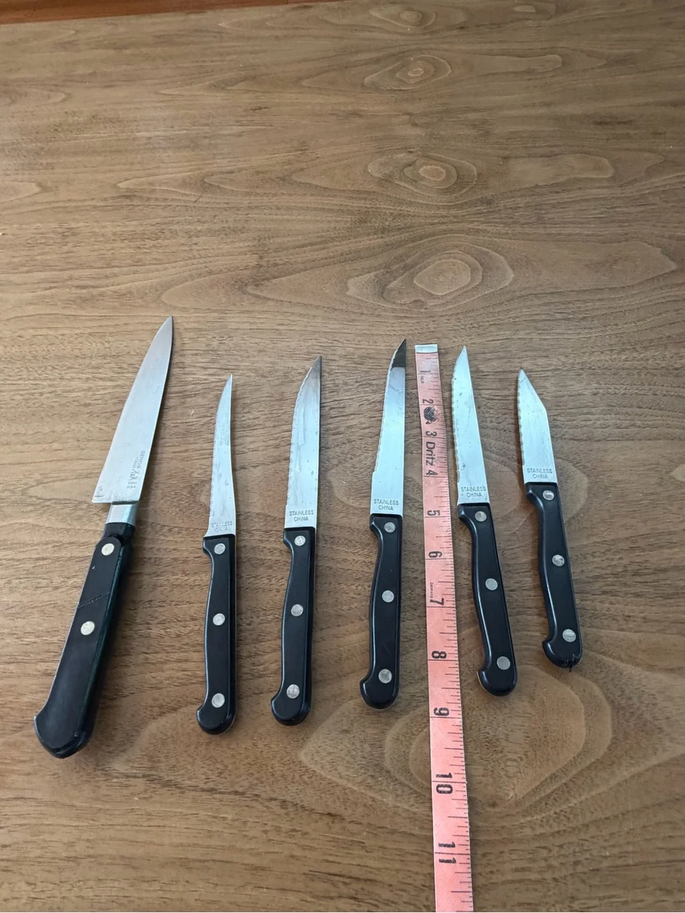 6 knives